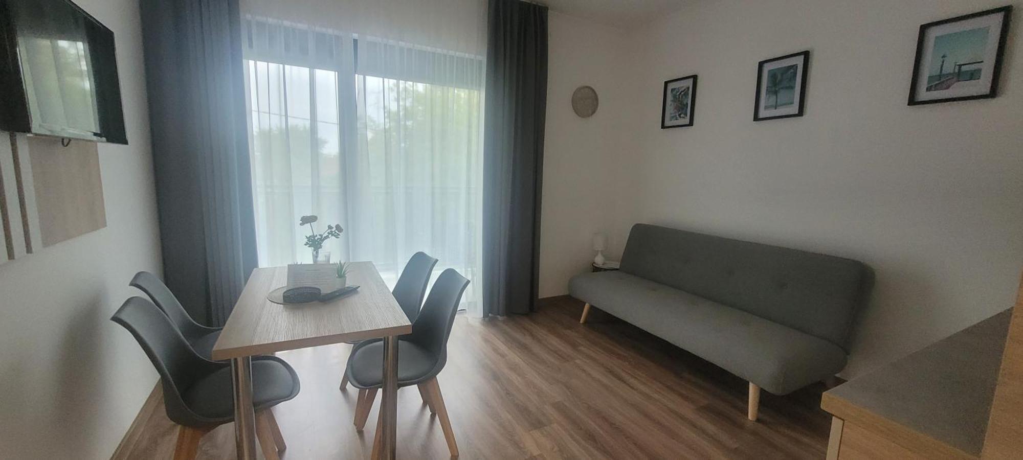 Csaladi Kikoeto Apartman Jula Exterior foto