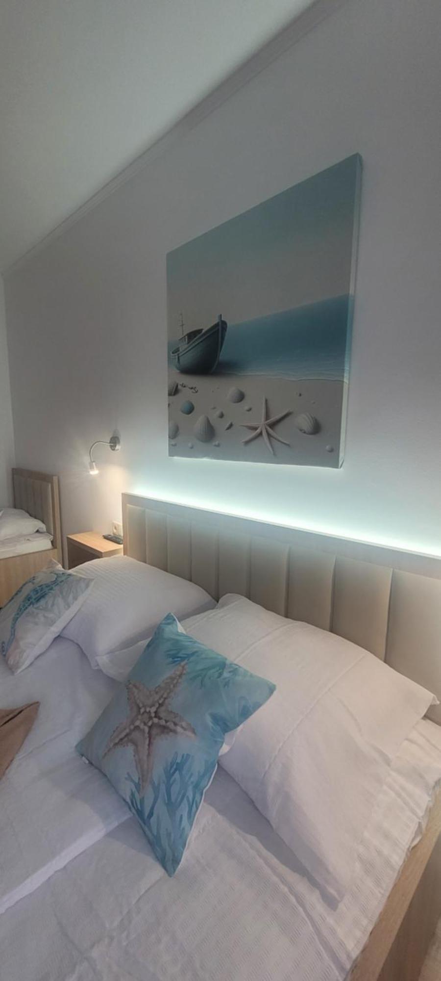 Csaladi Kikoeto Apartman Jula Exterior foto