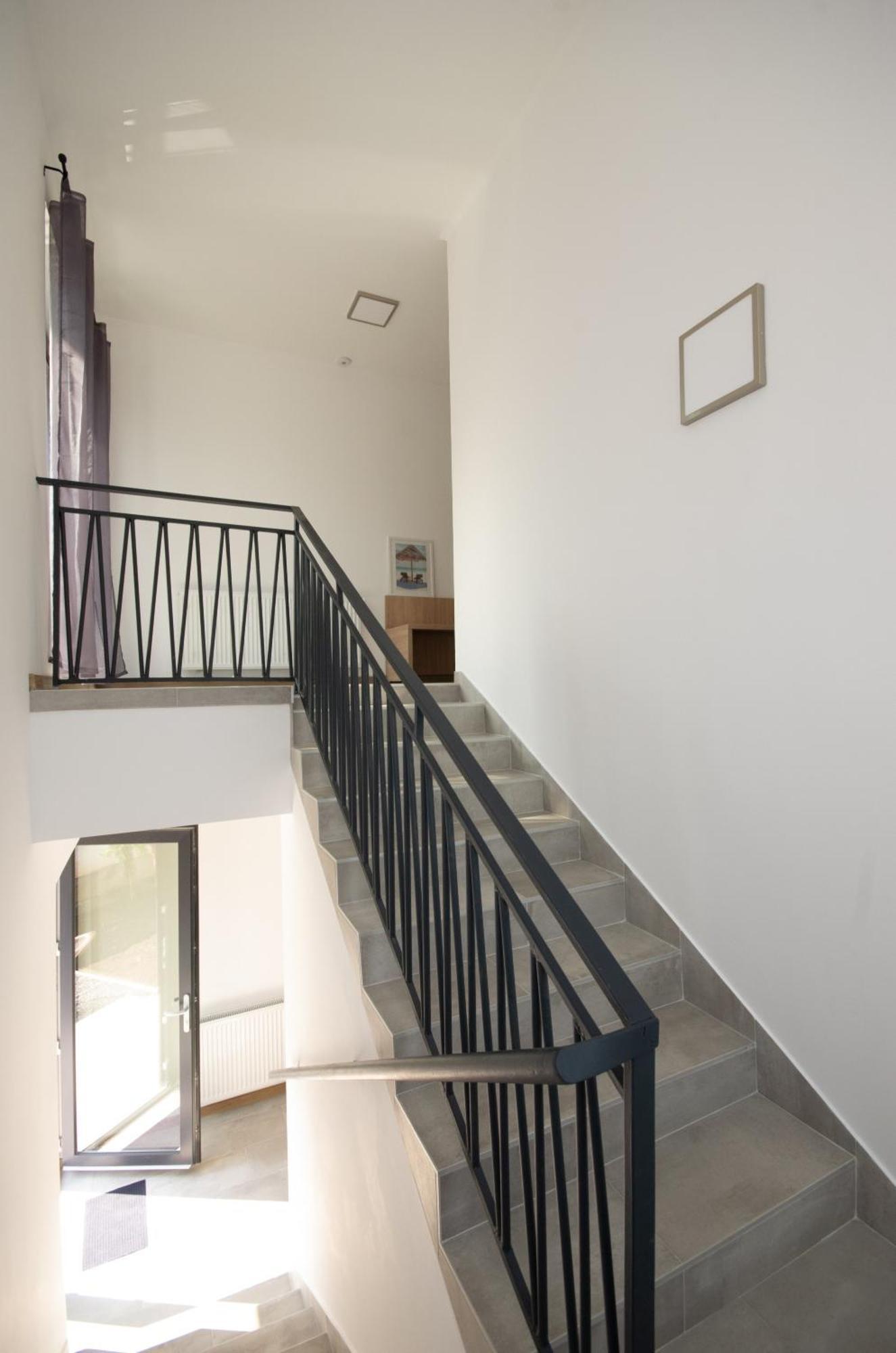 Csaladi Kikoeto Apartman Jula Exterior foto