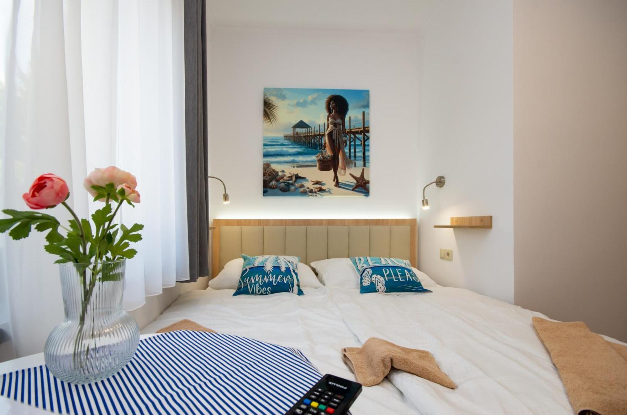 Csaladi Kikoeto Apartman Jula Exterior foto