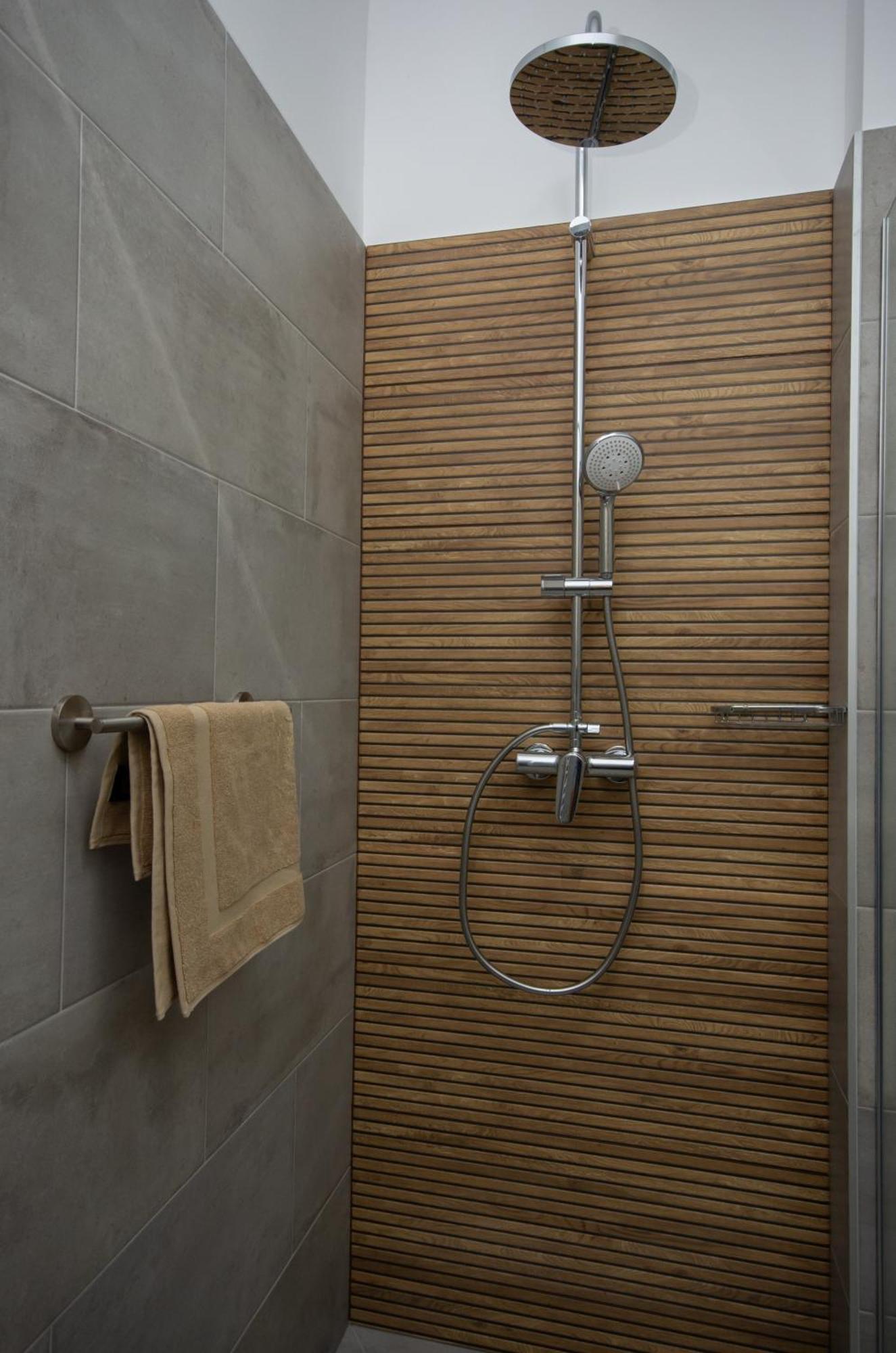 Csaladi Kikoeto Apartman Jula Exterior foto